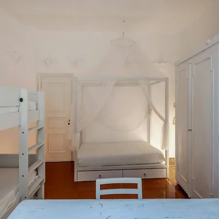 Hébergement de vacances Ligurian With Infinity Pool And Sea Views